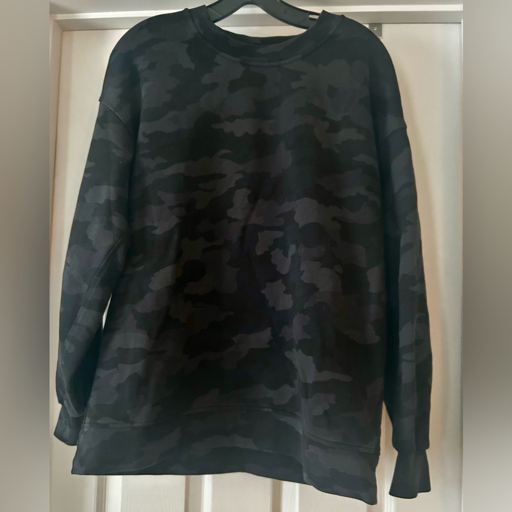Lululemon gray camo crewneck sweatshirt